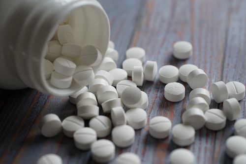Efedra, Caffeina e Aspirina: Un Approfondimento sulla Combinazione e i Suoi Effetti Efedra, Caffeina e Aspirina: Un Approfondimento sulla Combinazione e i Suoi Effetti