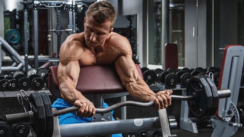 <h1>Nandrolone Fenilpropionato: Una Guida Completa” title=”</p>
<h1>Nandrolone Fenilpropionato: Una Guida Completa” style=”margin:5px;” /></div>
<ul>
<li><strong>Acne e untuosità della pelle</strong></li>
<li><strong>Alterazioni nei livelli di colesterolo</strong></li>
<li><strong>Gonfiore e ritenzione idrica</strong></li>
<li><strong>Disturbi del sonno e agitazione</strong></li>
<li><strong>Cambimenti dell’umore e aggressività</strong></li>
</ul>
<h3>Effetti collaterali più gravi</h3>
<p>In casi più rari, l’uso improprio di questo steroide può portare a:</p>
<ul>
<li><strong>Problemi cardiaci</strong></li>
<li><strong>Disfunzioni epatiche</strong></li>
<li><strong>Disturbi ormonali, come ginecomastia o ipogonadismo</strong></li>
<li><strong>Alterazioni psicologiche persistenti</strong></li>
</ul>
<p>È fondamentale effettuare controlli medici regolari durante il ciclo e interrompere subito l’utilizzo in presenza di effetti indesiderati.</p>
<h2>Considerazioni etiche e legali</h2>
<p>L’<strong>uso di steroidi anabolizzanti</strong> come il nandrolone fenilpropionato è soggetto a normative specifiche in molte nazioni. In Italia, come in altri paesi, l’acquisto e l’uso senza prescrizione medica sono illegali e possono comportare sanzioni penali. È importante rispettare le leggi locali e consultare sempre un professionista prima di intraprendere qualsiasi ciclo.</p>
<p>Inoltre, l’utilizzo di steroidi deve essere sempre accompagnato da un approccio responsabile, considerando i rischi per la salute e adottando misure preventive.</p>
<h2>Conclusioni</h2>
<p>Il <strong>nandrolone fenilpropionato</strong> rappresenta uno strumento potente per chi desidera aumentare la massa muscolare e migliorare le performance sportive. Tuttavia, il suo utilizzo deve essere sempre effettuato sotto supervisione medica e con attenzione ai potenziali rischi. Ricordarsi di considerare aspetti come la dieta, l’allenamento e il recupero, che sono fondamentali per massimizzare i benefici e minimizzare i danni.</p>
<p>Se si è interessati ad approfondire ulteriormente il tema o si desidera acquistare nandrolone fenilpropionato, è consigliabile rivolgersi a fonti affidabili e rispettare tutte le normative vigenti.</p>
</div>
<div class=