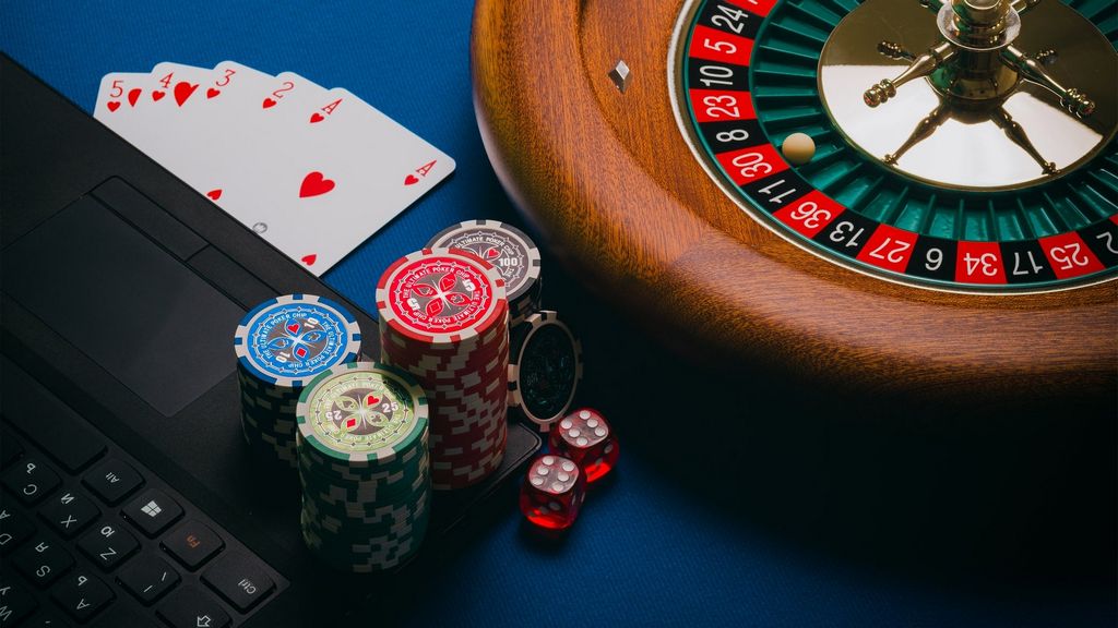 The Complete Guide to Live Dealer Blackjack: Tips from Professional Players